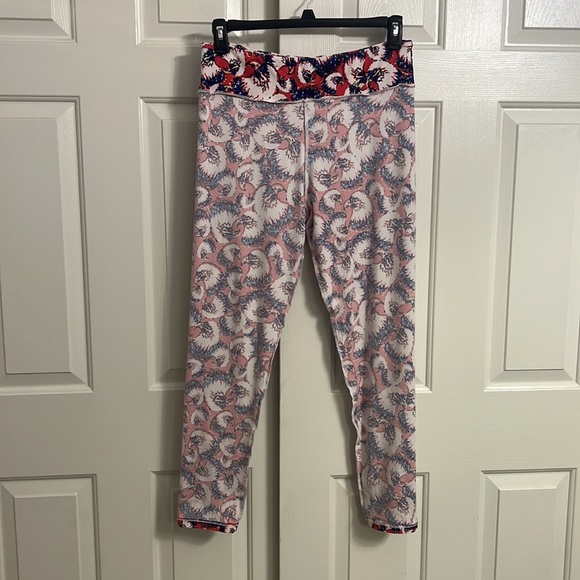 P11- NWOT LuLaRoe Tall & Curvy (Sz: 12-18) Eagle Print USA Americana Leggings - Picture 8 of 10